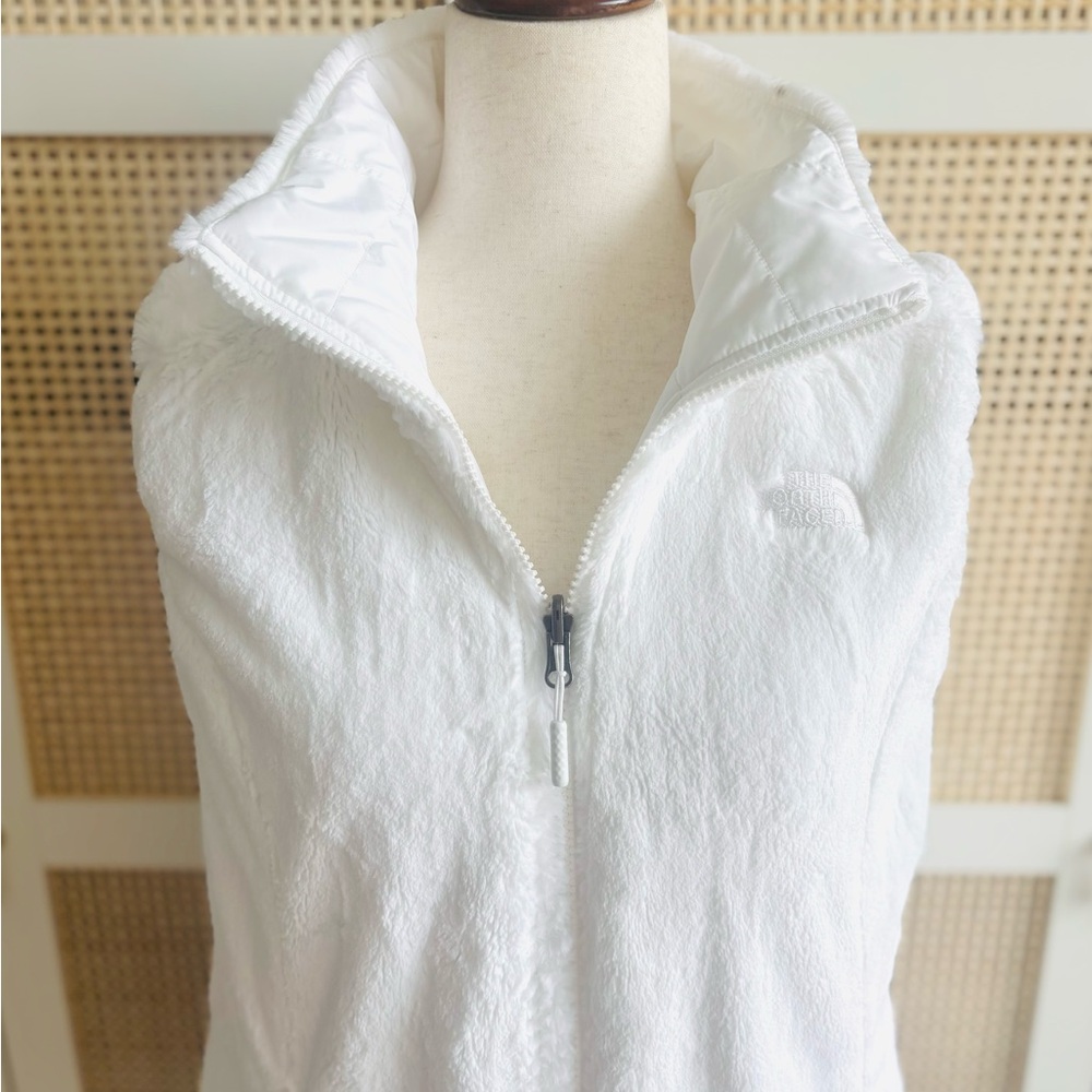 The North Face “Mossbud” Insulated Reversible Vest – TNF White (Size M) - Picture 11 of 15